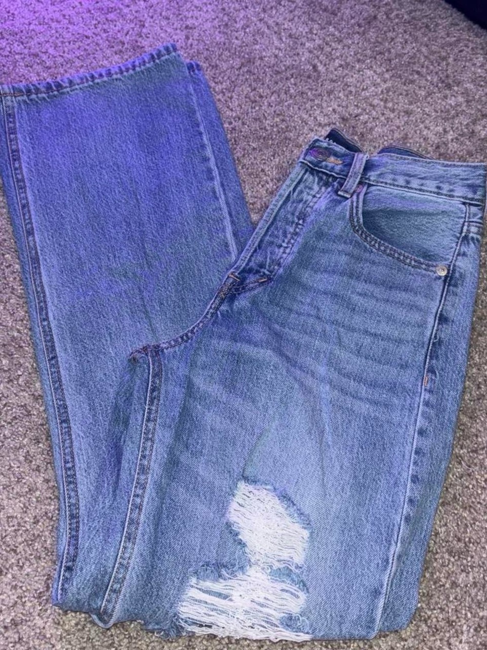 Aeropostale Men's Light Blue Straight Jeans with Knee Distress